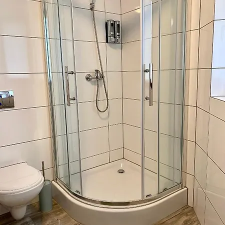 Xxx Apartment *